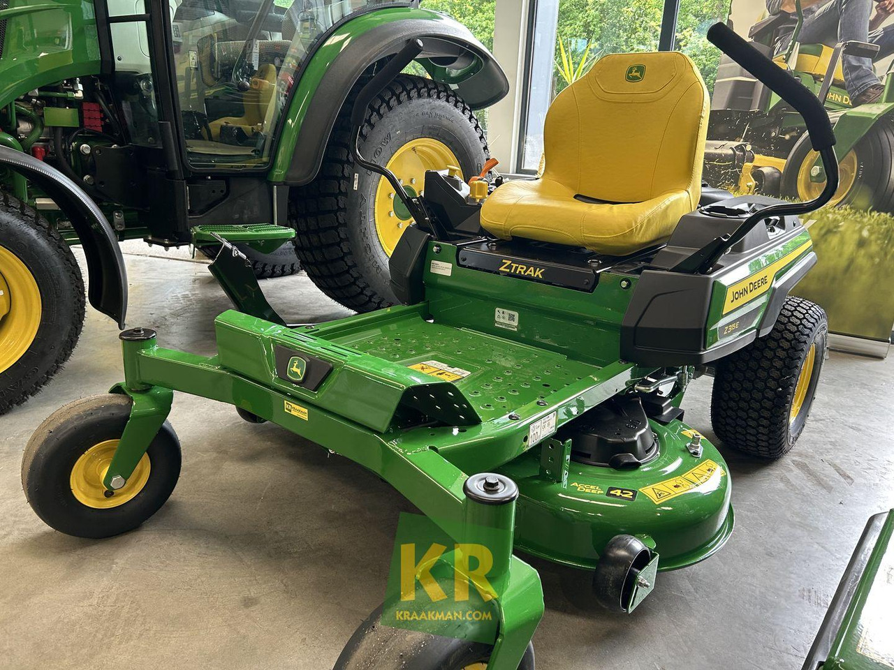 Z315E Zeroturn maaier John Deere - Sekačka na trávu: obrázek 2 Z315E Zeroturn maaier John Deere - Sekačka na trávu: obrázek 2