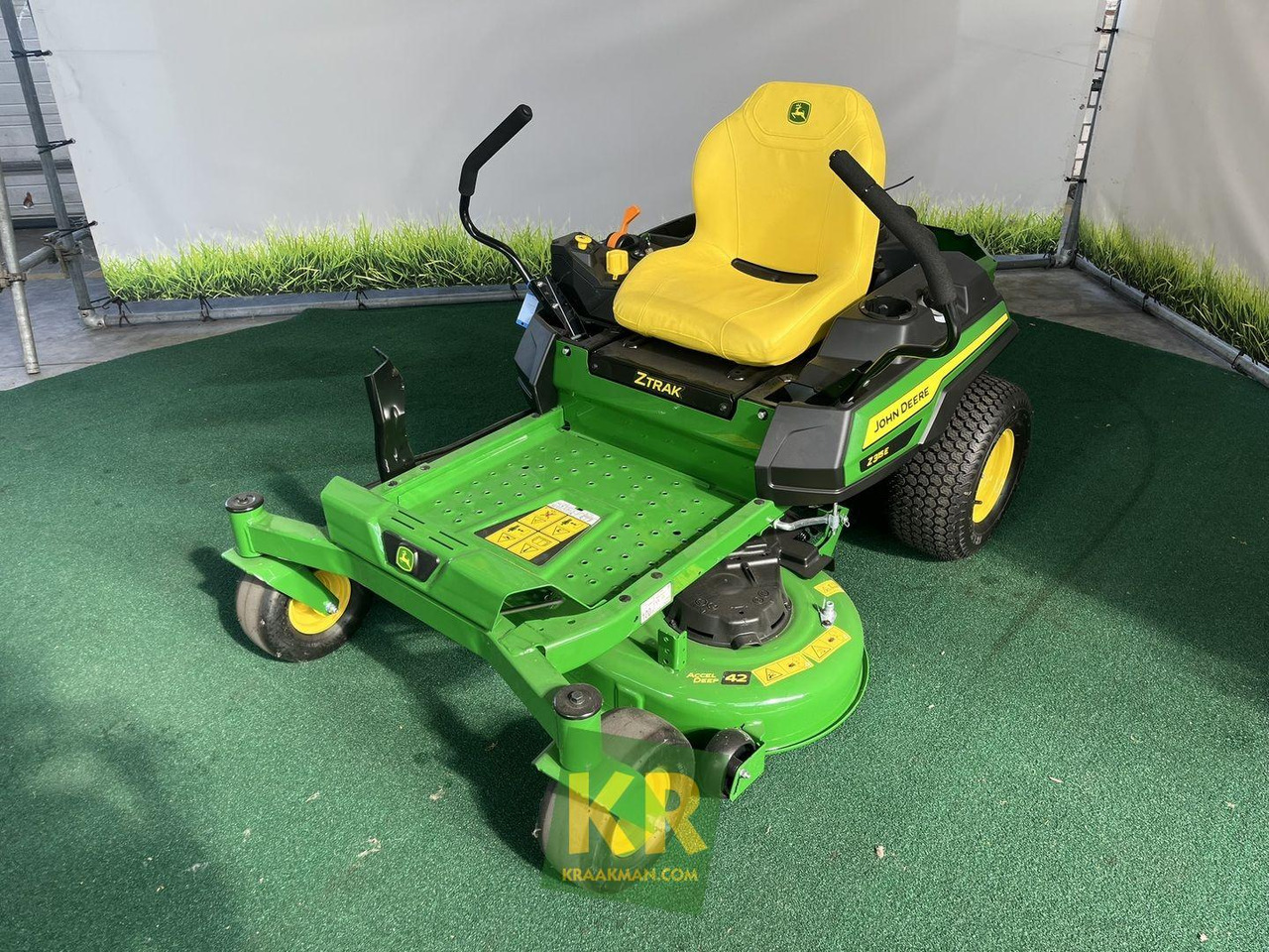 Z315E Zeroturn maaier John Deere - Sekačka na trávu: obrázek 2 Z315E Zeroturn maaier John Deere - Sekačka na trávu: obrázek 2