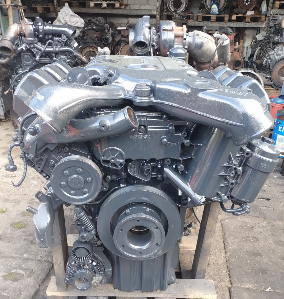 MERCEDES ACTROS OM501 LA 541 V6 MP2 MP3 EURO 5 - Motor a díly: obrázek 3 MERCEDES ACTROS OM501 LA 541 V6 MP2 MP3 EURO 5 - Motor a díly: obrázek 3