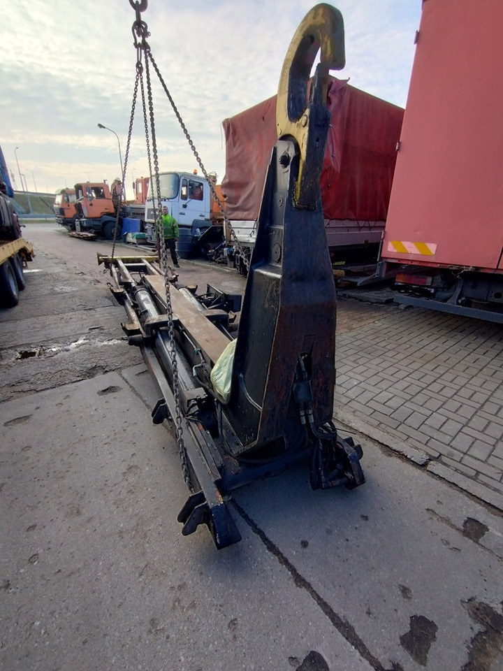 MULTILIFT LHT 260 61 20T 7M - Hákový/ Ramenový nosič: obrázek 3 MULTILIFT LHT 260 61 20T 7M - Hákový/ Ramenový nosič: obrázek 3