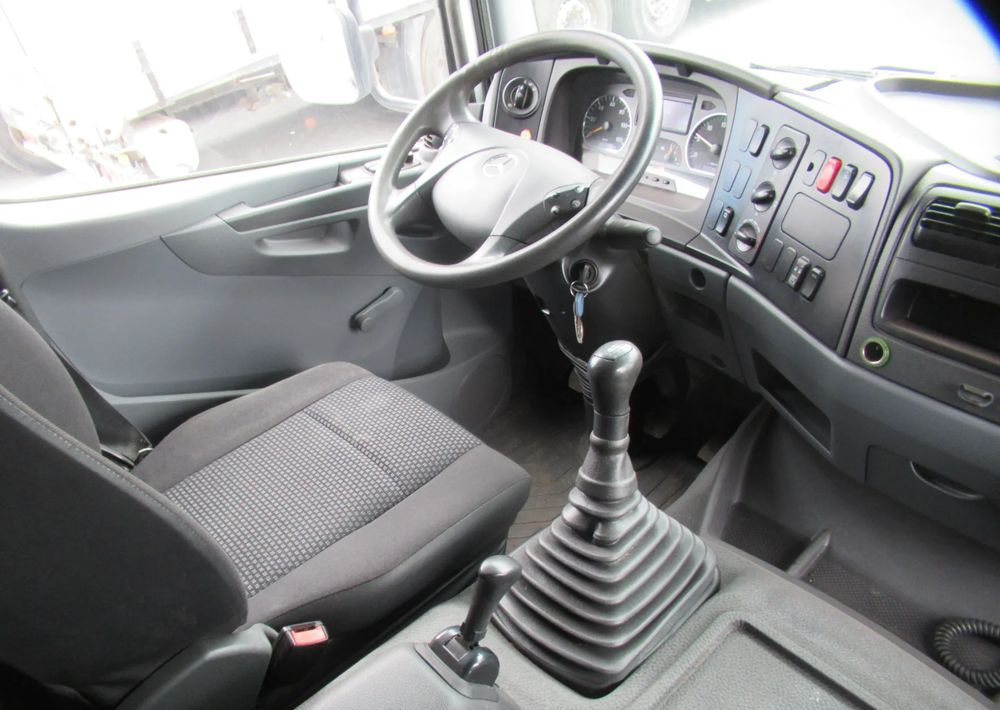 Mercedes-Benz Atego 1224 - Vůz na odvoz odpadků: obrázek 5 Mercedes-Benz Atego 1224 - Vůz na odvoz odpadků: obrázek 5