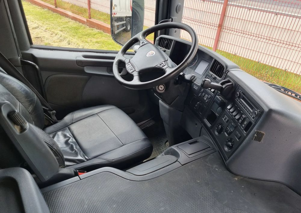Scania P360 - Vůz na odvoz odpadků: obrázek 5 Scania P360 - Vůz na odvoz odpadků: obrázek 5