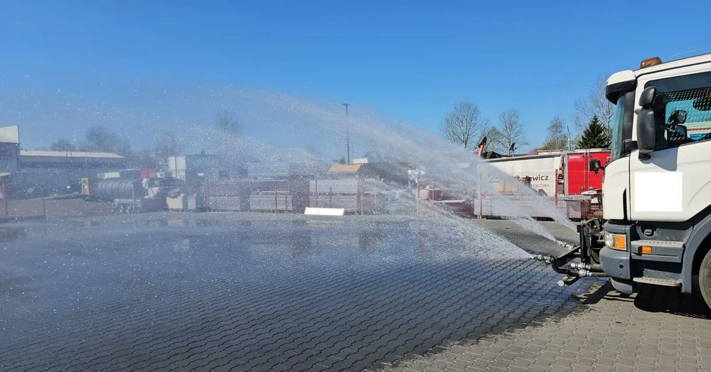 Scania SCANIA P360 Myjka drogowa - Vůz na odvoz odpadků: obrázek 2 Scania SCANIA P360 Myjka drogowa - Vůz na odvoz odpadků: obrázek 2