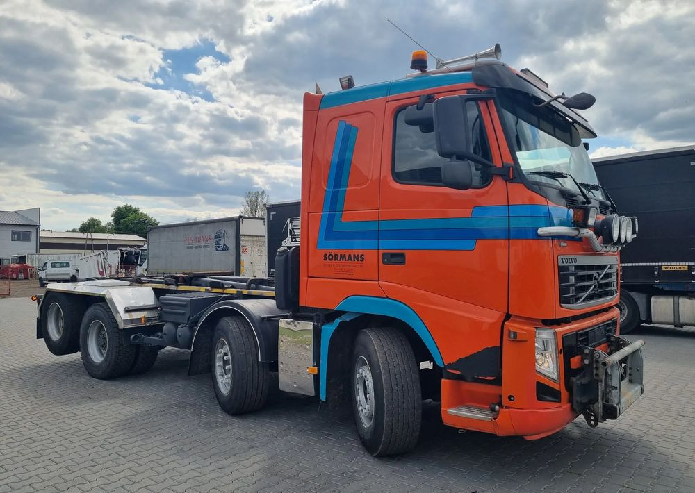 Volvo FH 500 8x2/4 - Hákový nosič kontejnerů: obrázek 4 Volvo FH 500 8x2/4 - Hákový nosič kontejnerů: obrázek 4