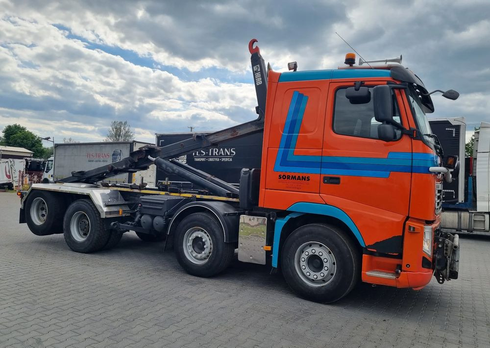 Volvo FH 500 8x2/4 - Hákový nosič kontejnerů: obrázek 2 Volvo FH 500 8x2/4 - Hákový nosič kontejnerů: obrázek 2