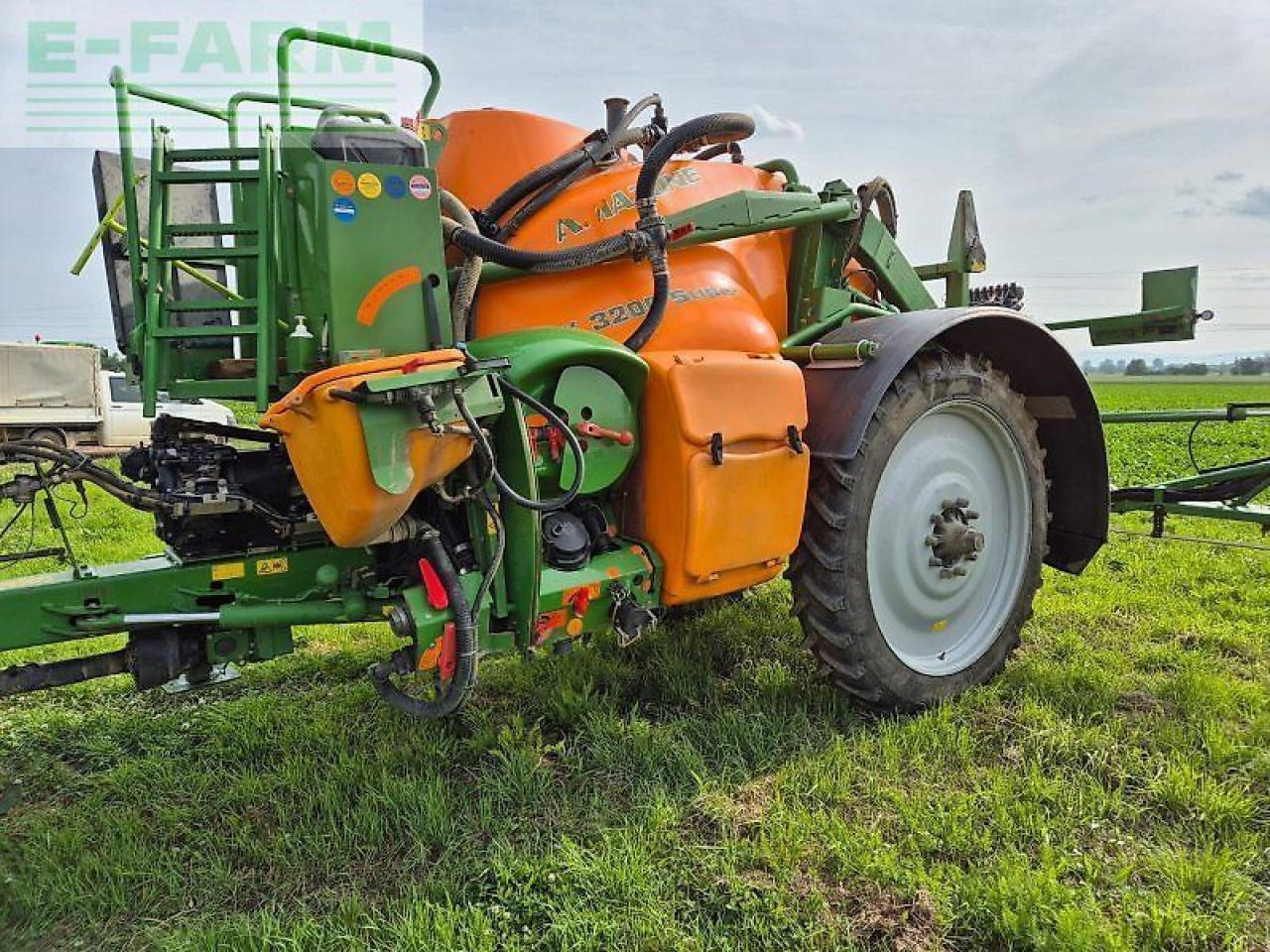 Amazone ux 3200 super - Tažený postřikovač: obrázek 2 Amazone ux 3200 super - Tažený postřikovač: obrázek 2