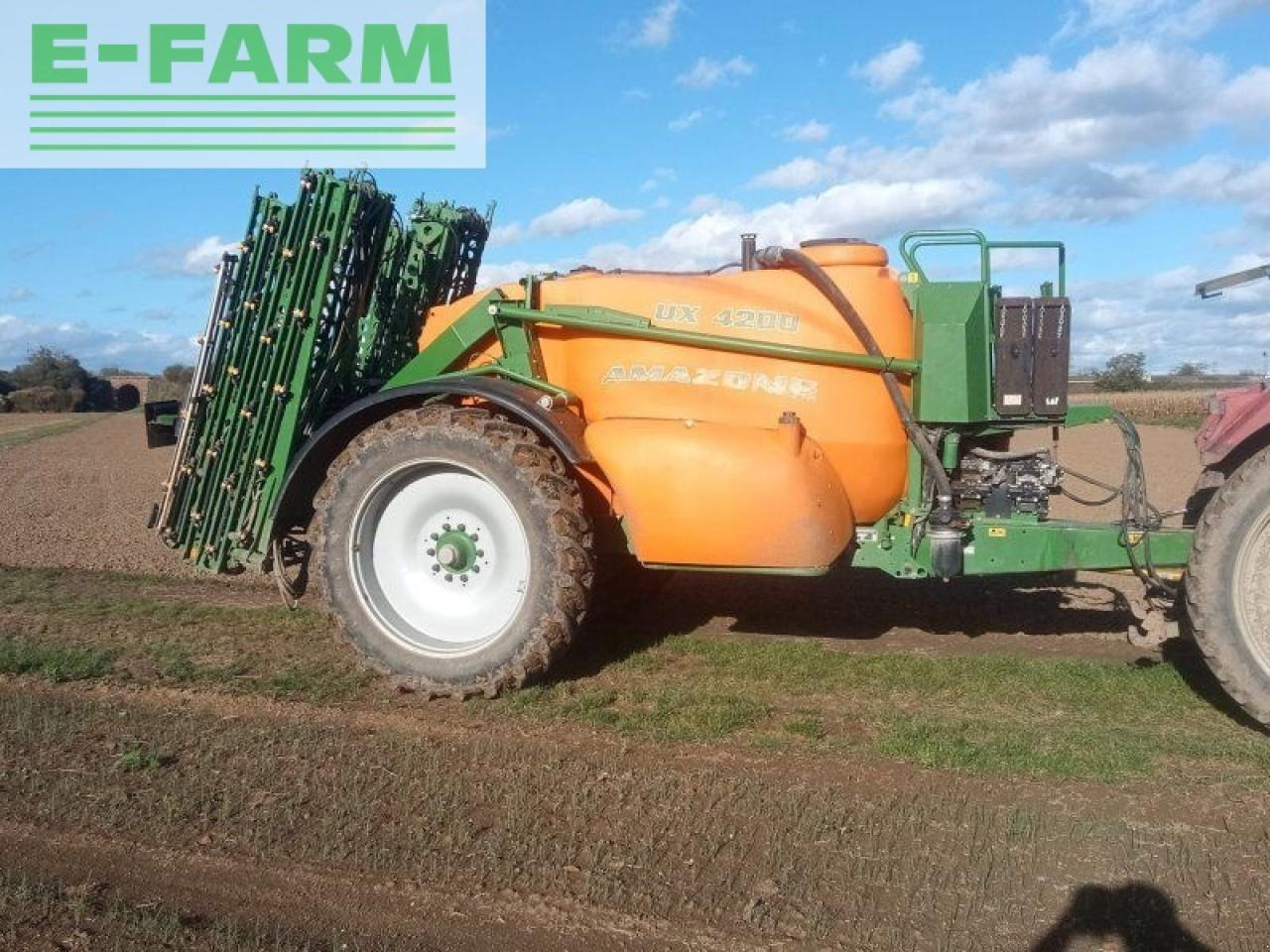 Amazone ux 4200 - Tažený postřikovač: obrázek 1 Amazone ux 4200 - Tažený postřikovač: obrázek 1