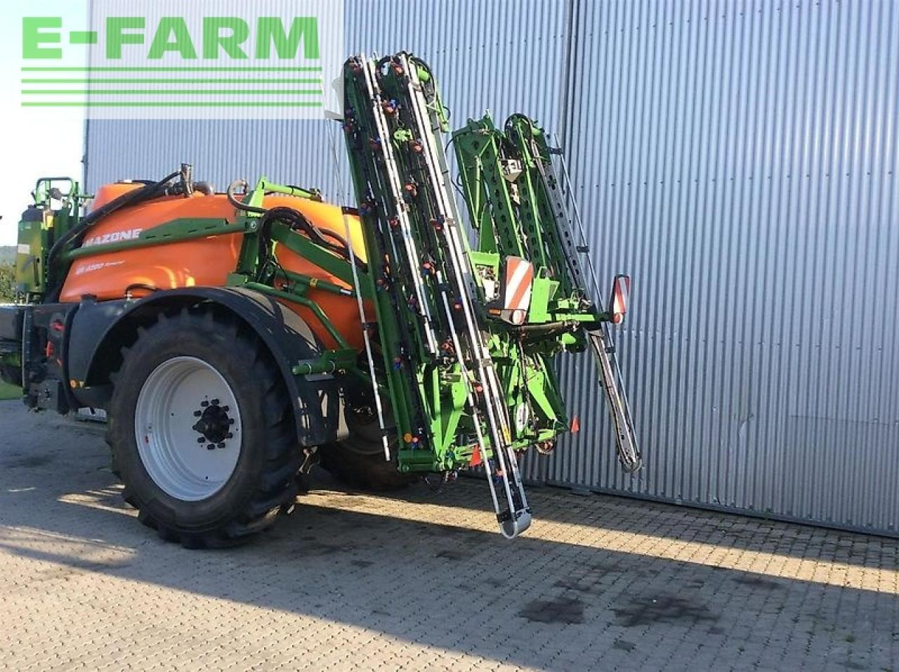 Amazone ux 4200 special - Tažený postřikovač: obrázek 3 Amazone ux 4200 special - Tažený postřikovač: obrázek 3