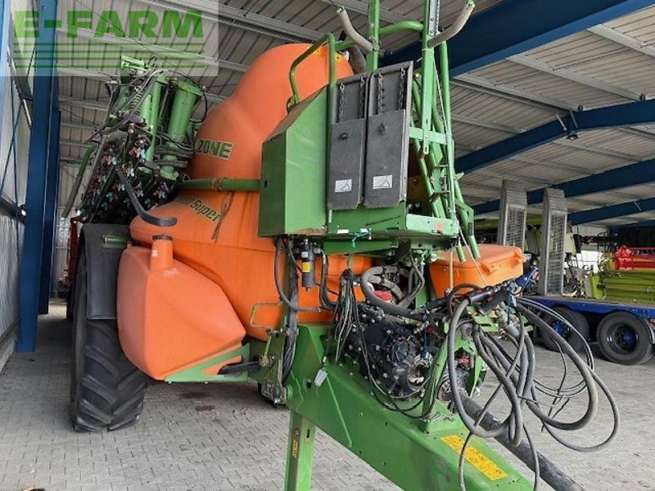 Amazone ux 5200 super - Tažený postřikovač: obrázek 3 Amazone ux 5200 super - Tažený postřikovač: obrázek 3