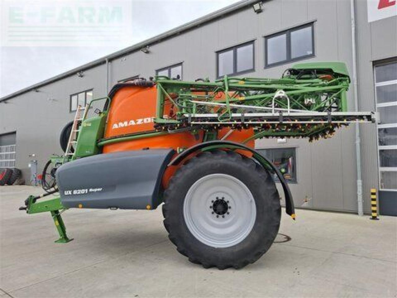 Amazone ux 6201 super - Tažený postřikovač: obrázek 4 Amazone ux 6201 super - Tažený postřikovač: obrázek 4