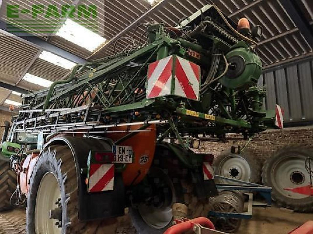 Amazone ux5200 - Tažený postřikovač: obrázek 3 Amazone ux5200 - Tažený postřikovač: obrázek 3