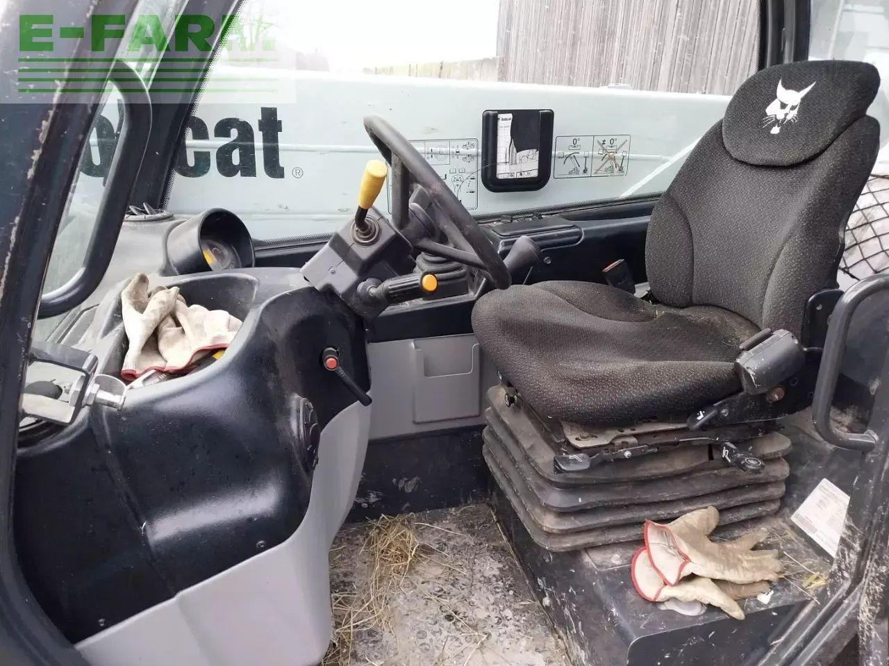 Bobcat 30.60 - Teleskopický manipulátor: obrázek 4 Bobcat 30.60 - Teleskopický manipulátor: obrázek 4