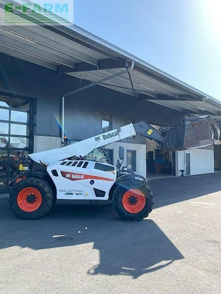 Bobcat tl 38.70 hf mit nur 2600 stunden, inkl. 3 werkzeugen - Teleskopický manipulátor: obrázek 4 Bobcat tl 38.70 hf mit nur 2600 stunden, inkl. 3 werkzeugen - Teleskopický manipulátor: obrázek 4