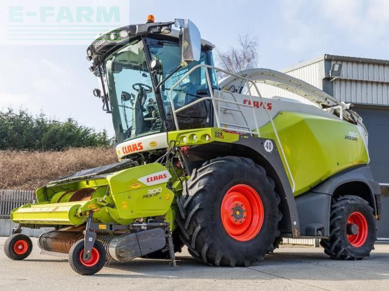 CLAAS JAGUAR 880 4WD - Sklízecí řezačka: obrázek 1 CLAAS JAGUAR 880 4WD - Sklízecí řezačka: obrázek 1