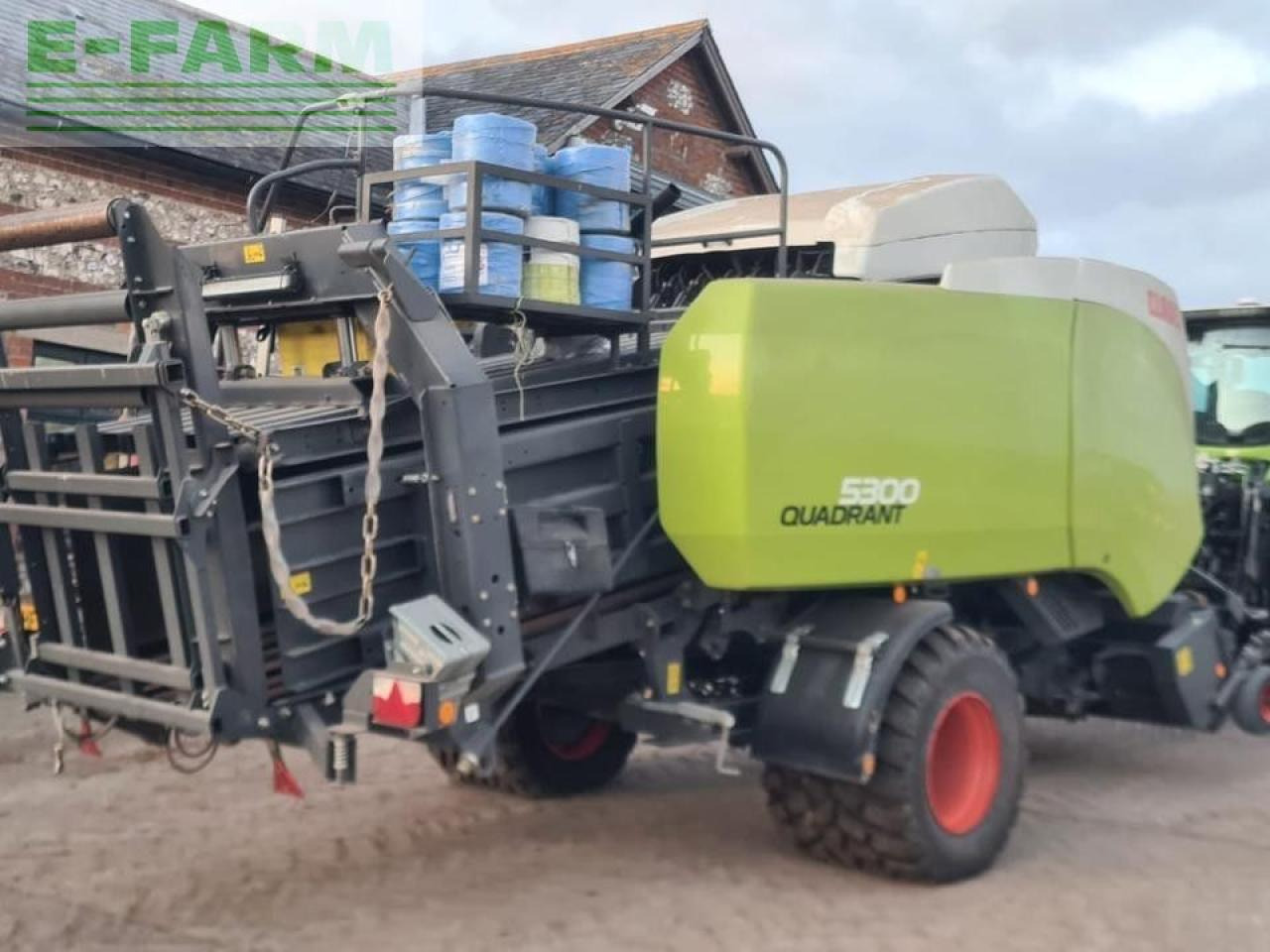 CLAAS QUADRANT 5300 ROTO FEED - Lis na hranaté balíky: obrázek 4 CLAAS QUADRANT 5300 ROTO FEED - Lis na hranaté balíky: obrázek 4
