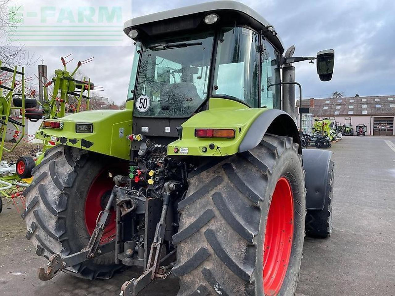 CLAAS ares 697 atz mit fronthydraulik und frontladerkonsolen stoll ATZ - Traktor: obrázek 3 CLAAS ares 697 atz mit fronthydraulik und frontladerkonsolen stoll ATZ - Traktor: obrázek 3