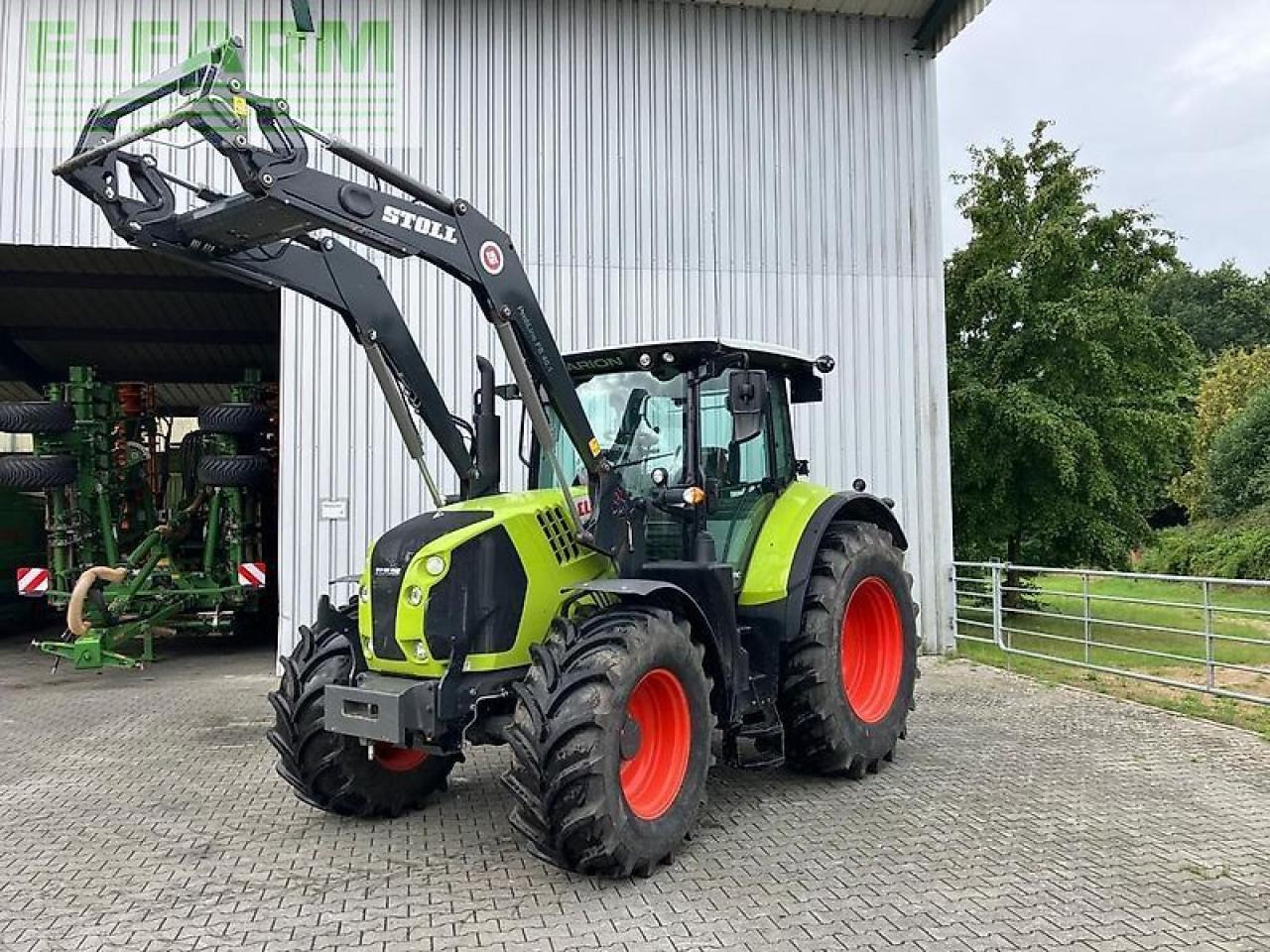 CLAAS arion 530 cmatic CMATIC - Traktor: obrázek 1 CLAAS arion 530 cmatic CMATIC - Traktor: obrázek 1