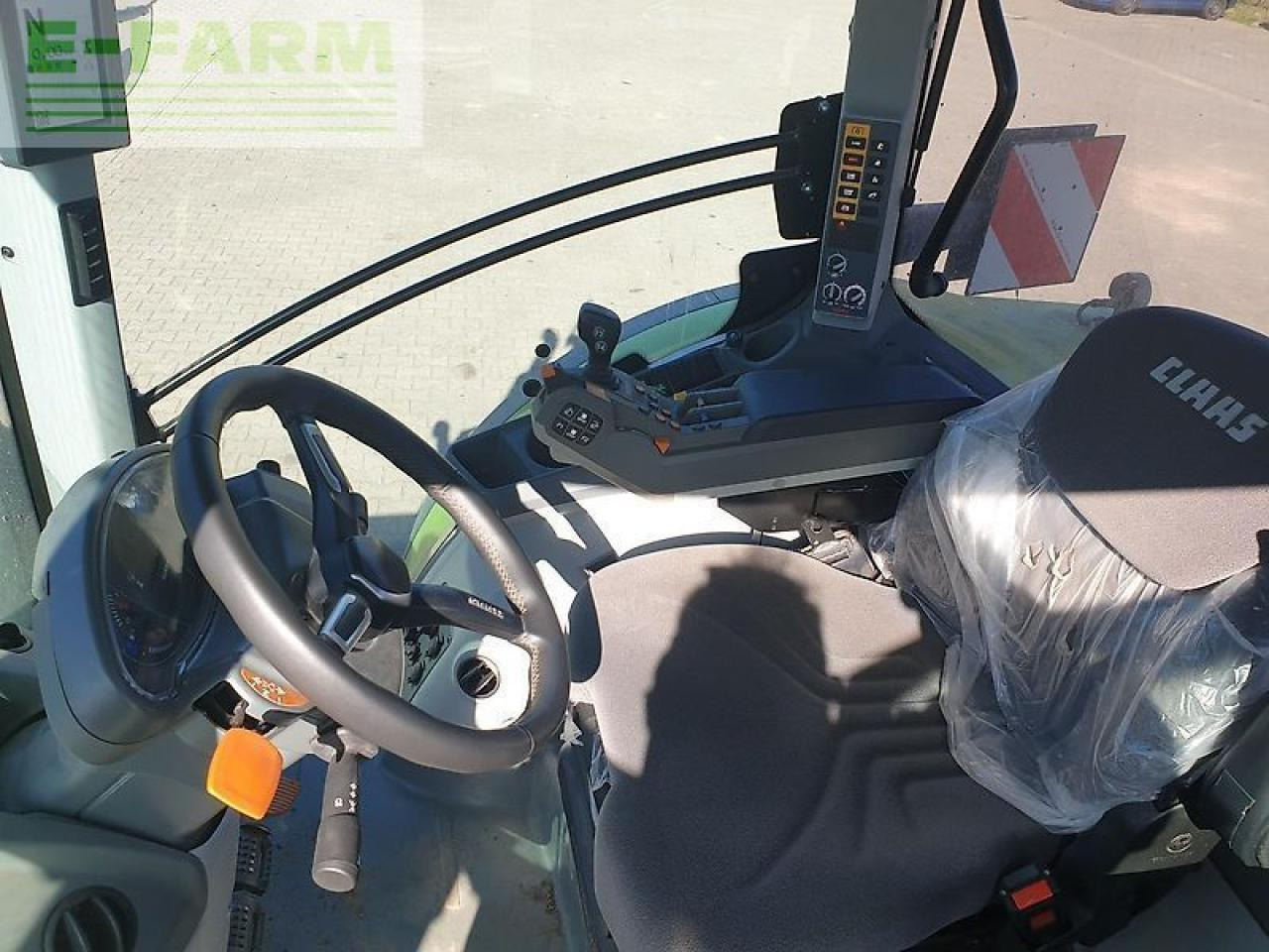 CLAAS arion 650 cis + - Traktor: obrázek 5 CLAAS arion 650 cis + - Traktor: obrázek 5