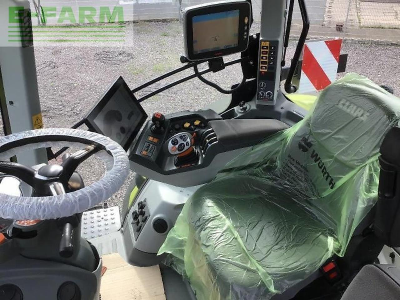Traktor CLAAS axion 810: obrázek 7