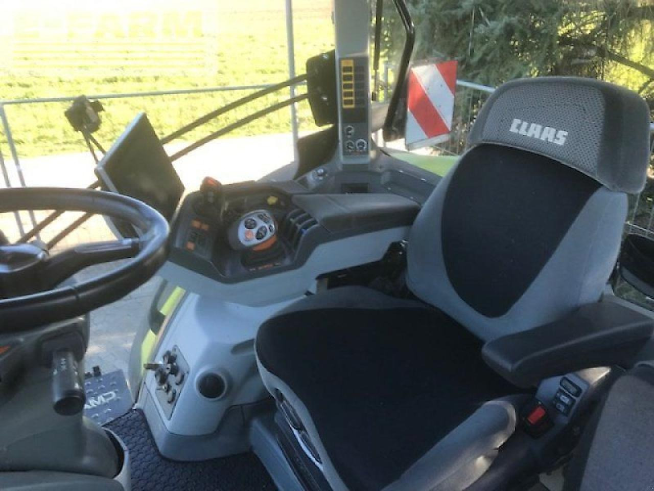 CLAAS axion 810 c-matic CMATIC - Traktor: obrázek 3 CLAAS axion 810 c-matic CMATIC - Traktor: obrázek 3