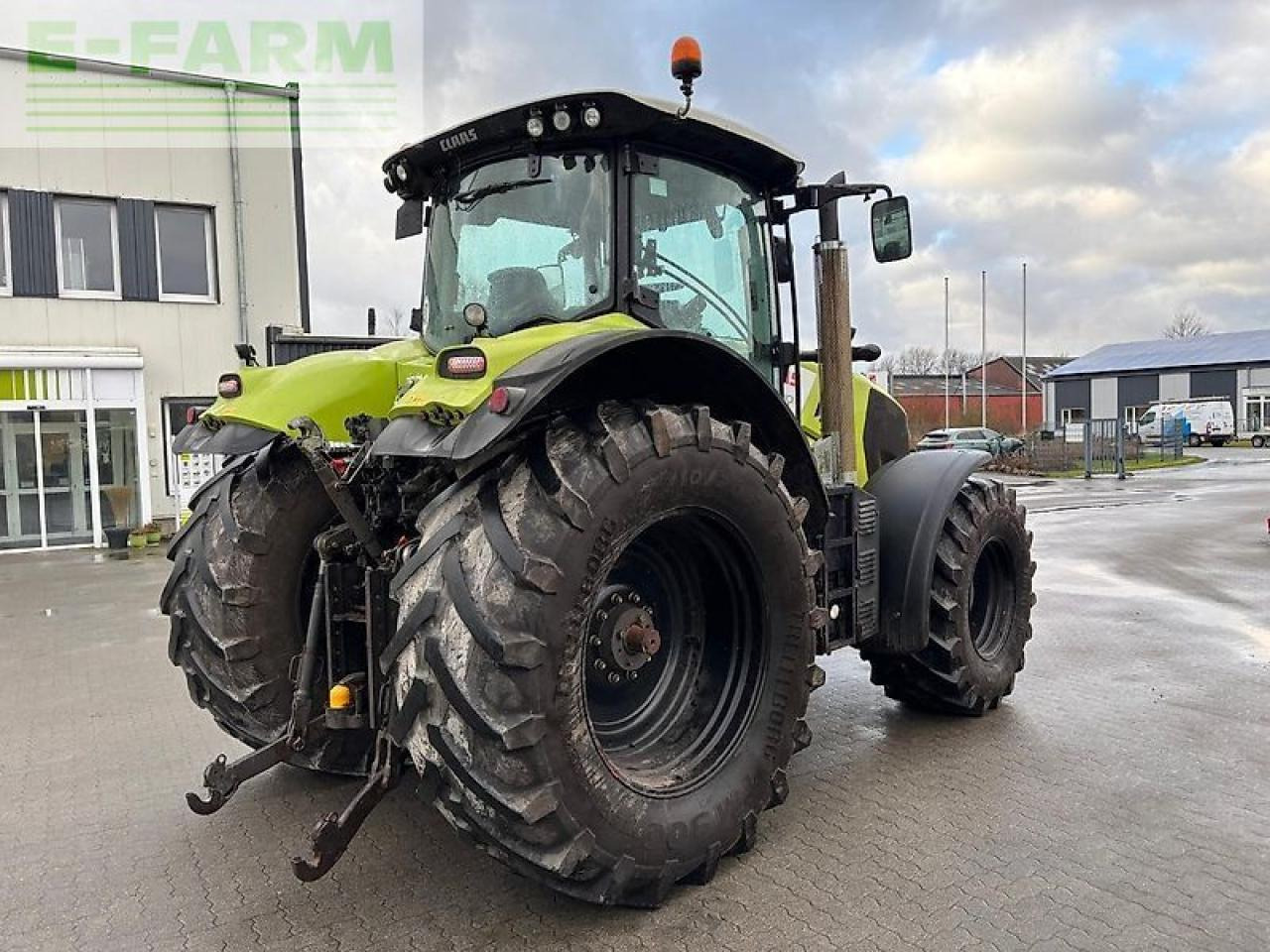 CLAAS axion 810 cmatic CMATIC - Traktor: obrázek 3 CLAAS axion 810 cmatic CMATIC - Traktor: obrázek 3