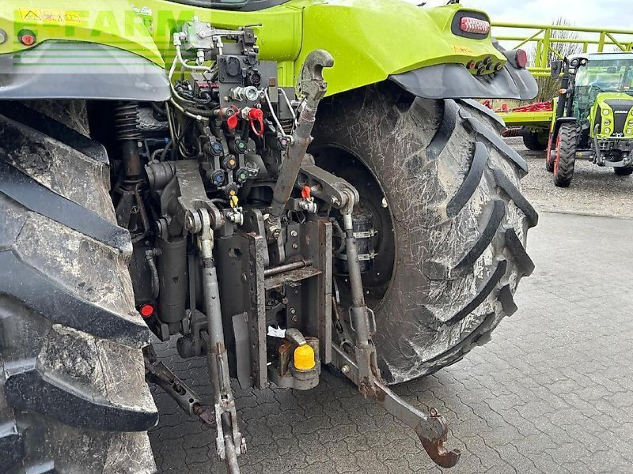 CLAAS axion 810 cmatic CMATIC - Traktor: obrázek 4 CLAAS axion 810 cmatic CMATIC - Traktor: obrázek 4
