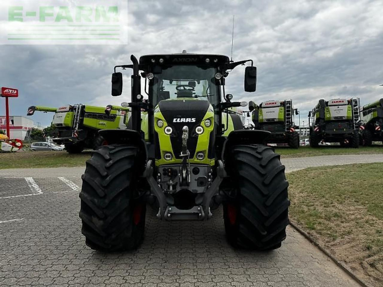 Traktor CLAAS axion 870: obrázek 9