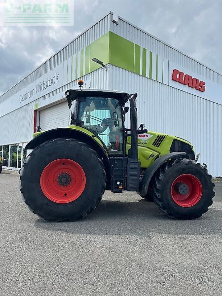 CLAAS axion 870 - Traktor: obrázek 2 CLAAS axion 870 - Traktor: obrázek 2