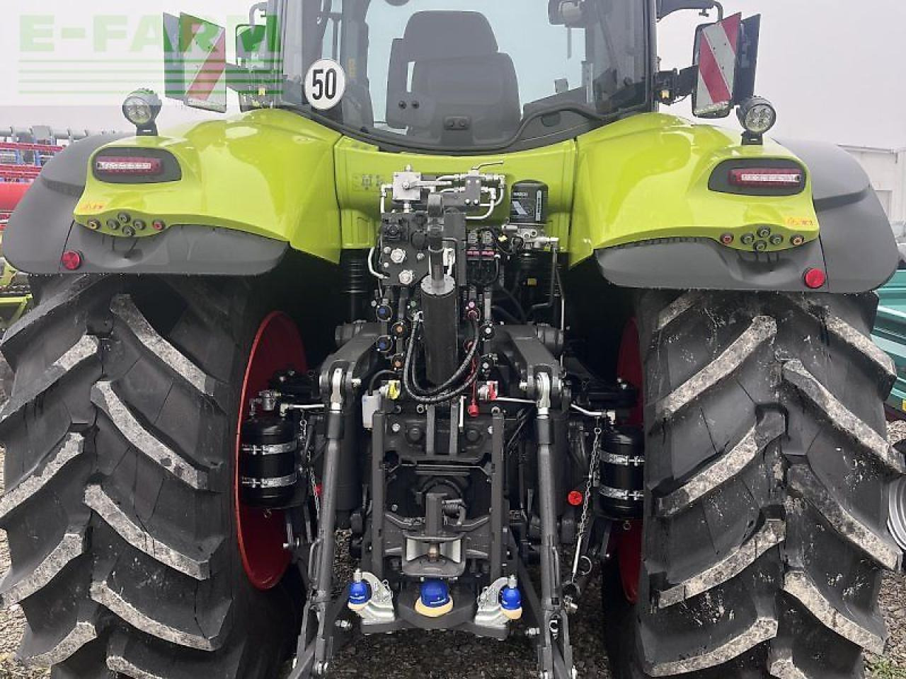 CLAAS axion 870 cmatic cebis CMATIC CEBIS - Traktor: obrázek 4 CLAAS axion 870 cmatic cebis CMATIC CEBIS - Traktor: obrázek 4