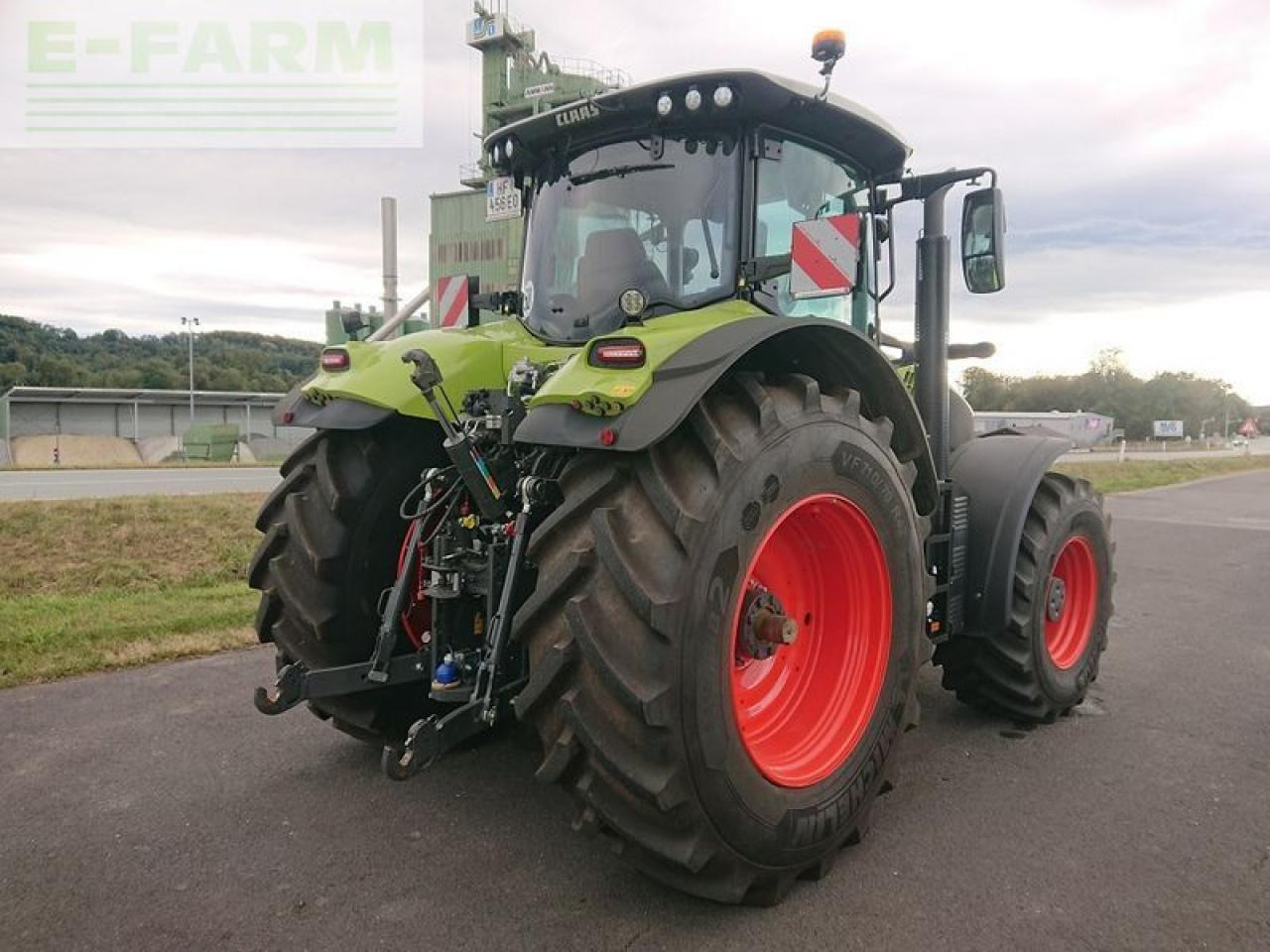 CLAAS axion 870 cmatic cebis CMATIC CEBIS - Traktor: obrázek 3 CLAAS axion 870 cmatic cebis CMATIC CEBIS - Traktor: obrázek 3
