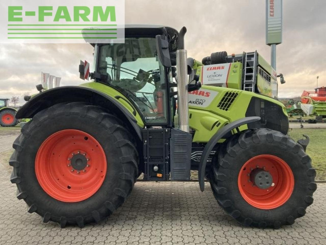 CLAAS axion 870 cmatic cebis CMATIC CEBIS - Traktor: obrázek 4 CLAAS axion 870 cmatic cebis CMATIC CEBIS - Traktor: obrázek 4