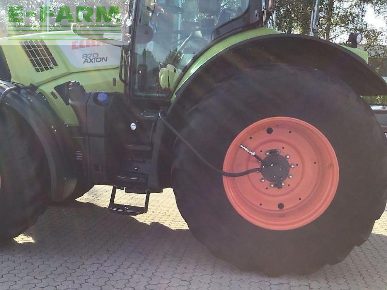 CLAAS axion 870 cmatic cebis CMATIC CEBIS - Traktor: obrázek 3 CLAAS axion 870 cmatic cebis CMATIC CEBIS - Traktor: obrázek 3