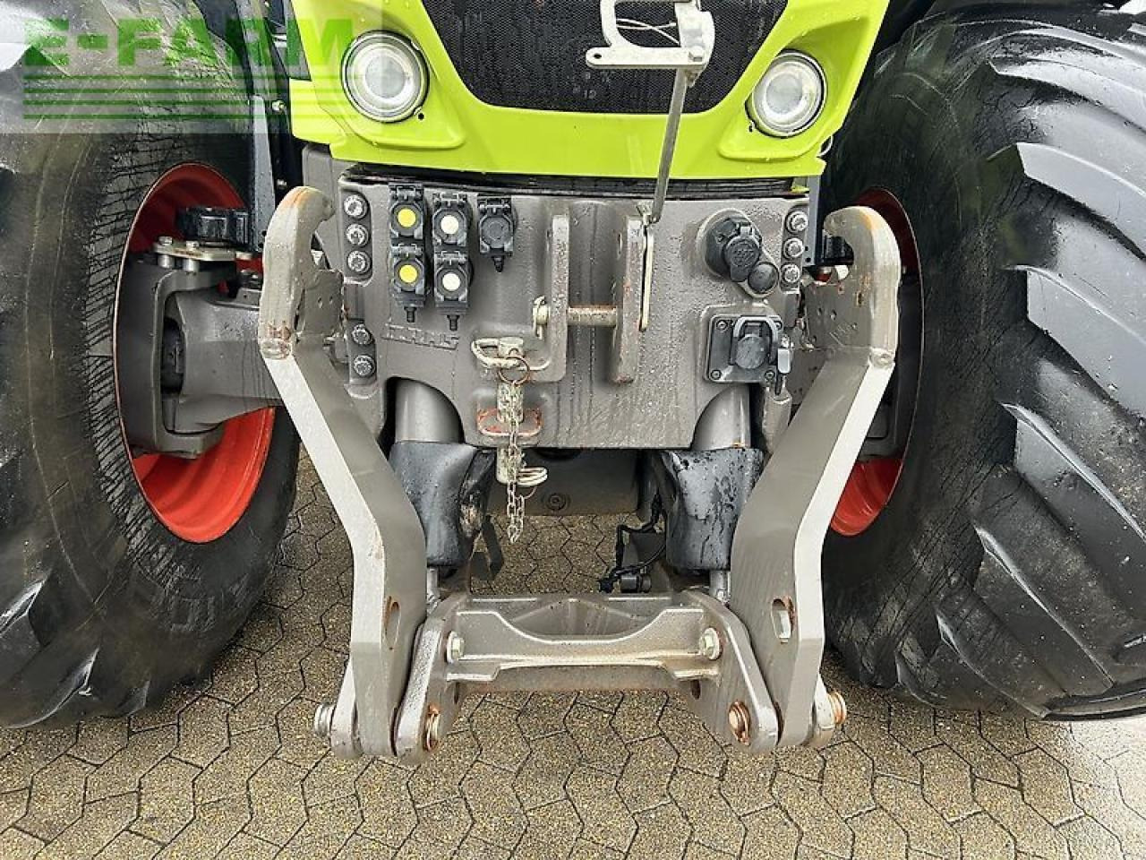 CLAAS axion 930 - Traktor: obrázek 5 CLAAS axion 930 - Traktor: obrázek 5