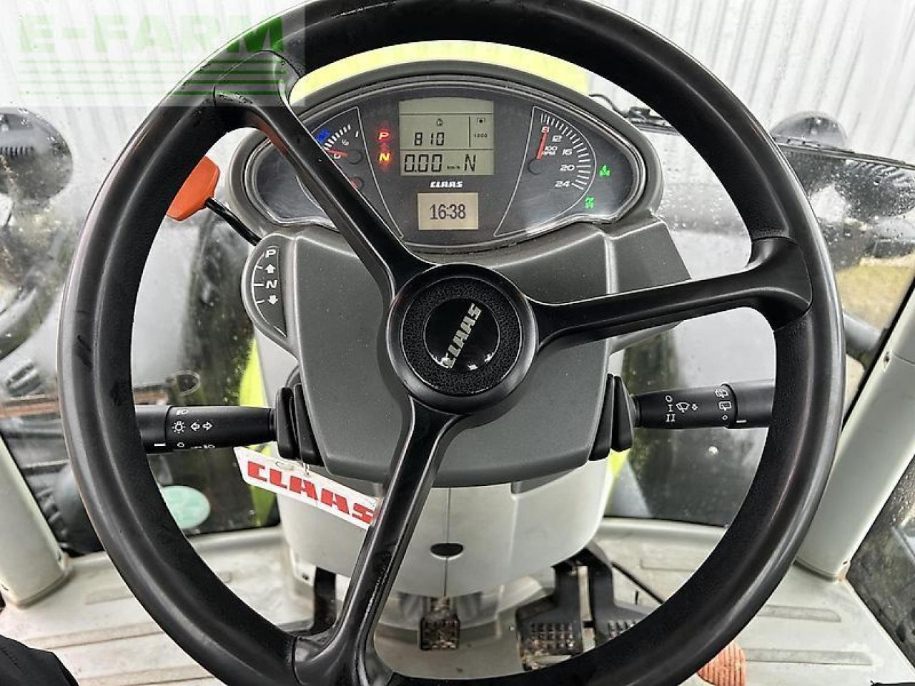 CLAAS axion 930 - Traktor: obrázek 4 CLAAS axion 930 - Traktor: obrázek 4