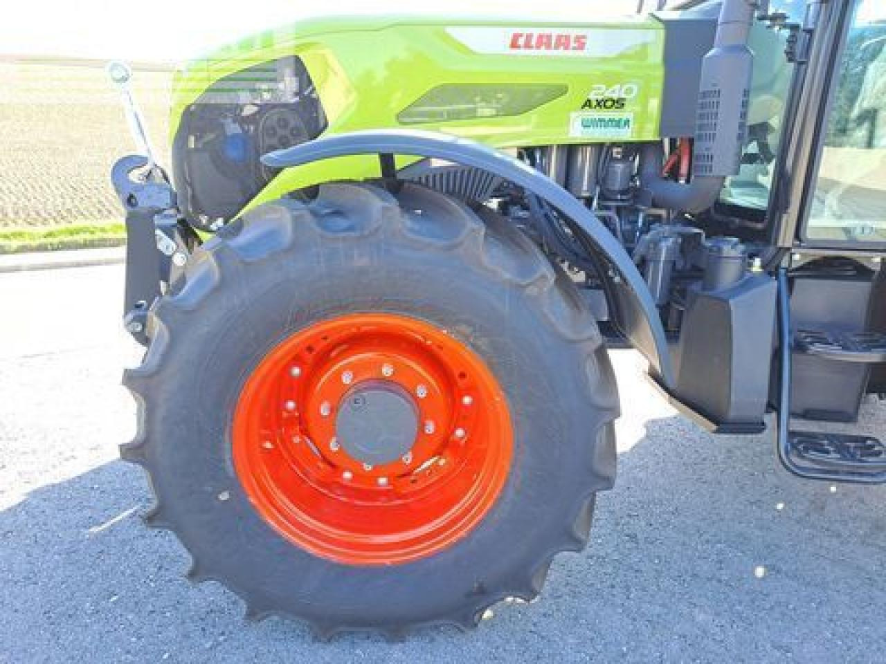 Traktor CLAAS axos 240: obrázek 9
