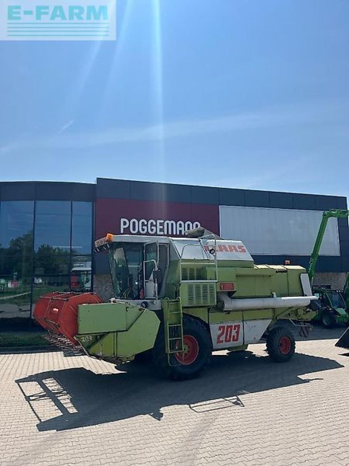 CLAAS dominator 88 - Sklízecí mlátička: obrázek 1 CLAAS dominator 88 - Sklízecí mlátička: obrázek 1