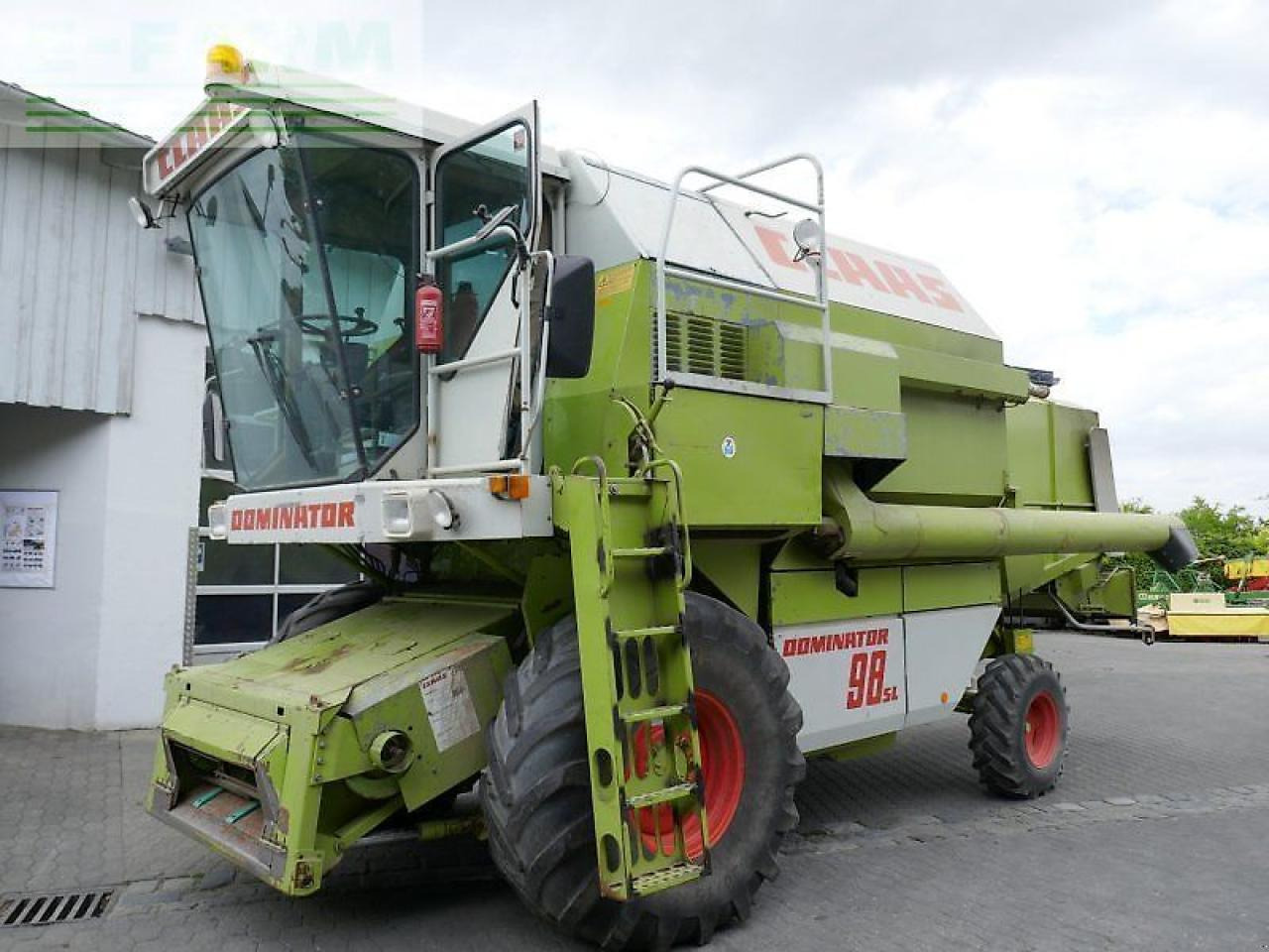 CLAAS dominator 98 sl - sofort verfügbar! - Sklízecí mlátička: obrázek 1 CLAAS dominator 98 sl - sofort verfügbar! - Sklízecí mlátička: obrázek 1