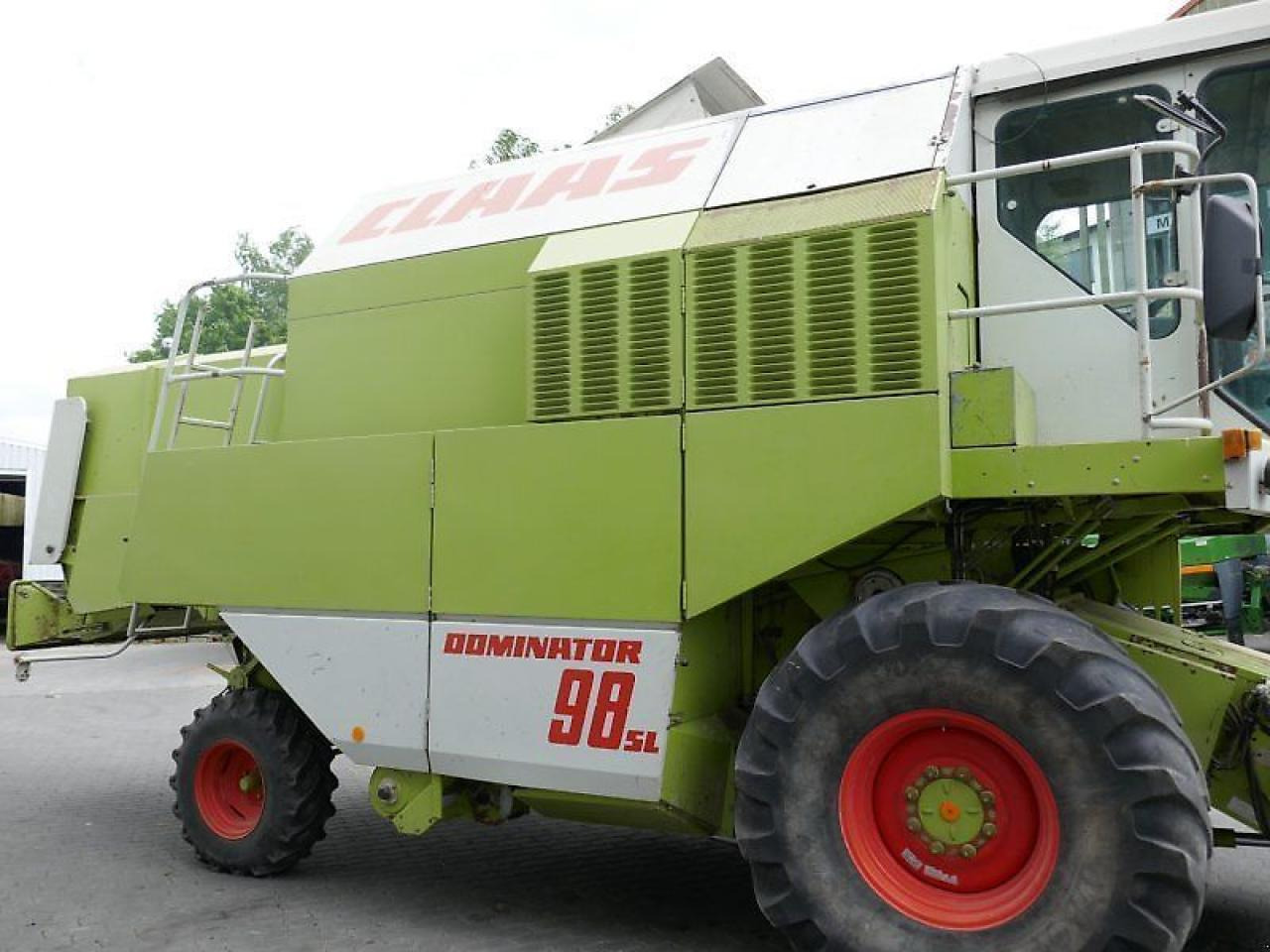 CLAAS dominator 98 sl - sofort verfügbar! - Sklízecí mlátička: obrázek 4 CLAAS dominator 98 sl - sofort verfügbar! - Sklízecí mlátička: obrázek 4