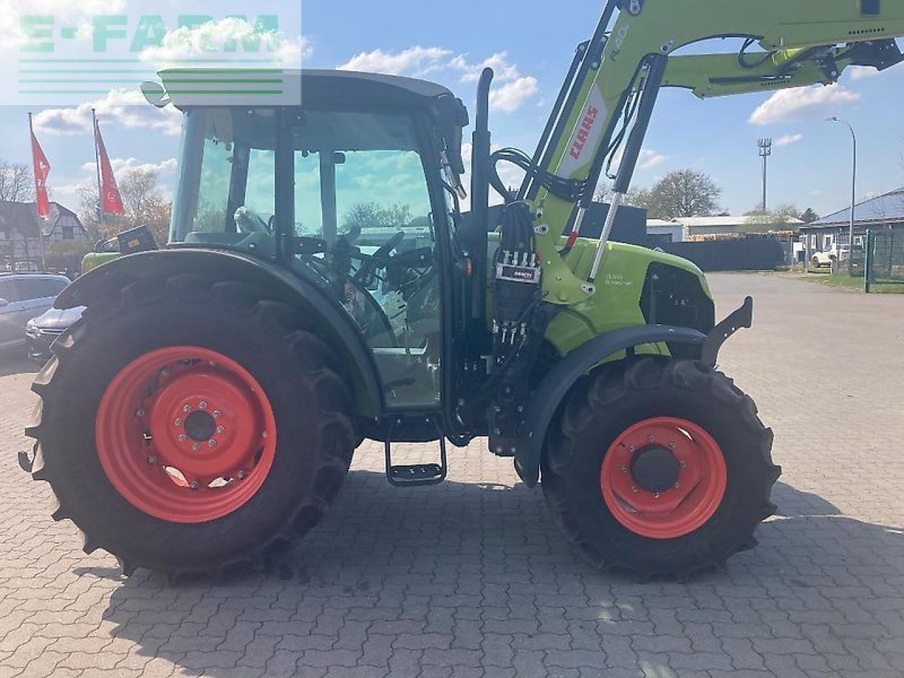 CLAAS elios 210 - Traktor: obrázek 4 CLAAS elios 210 - Traktor: obrázek 4