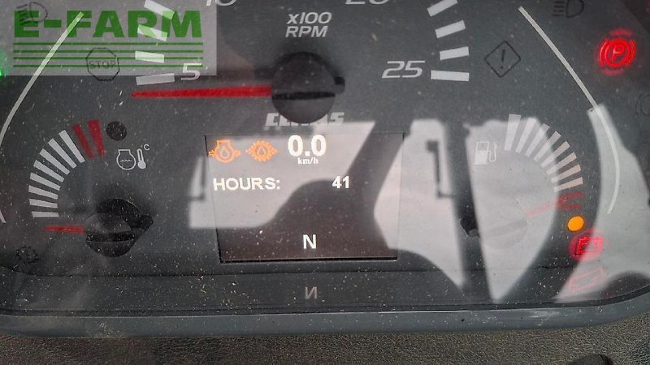 CLAAS elios 210 - Traktor: obrázek 2 CLAAS elios 210 - Traktor: obrázek 2