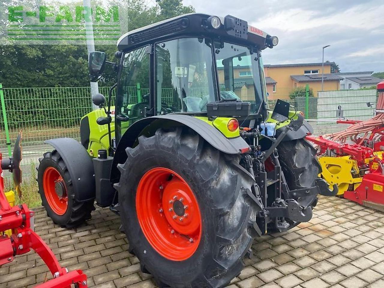 CLAAS elios 210 kabine advanced - Traktor: obrázek 2 CLAAS elios 210 kabine advanced - Traktor: obrázek 2