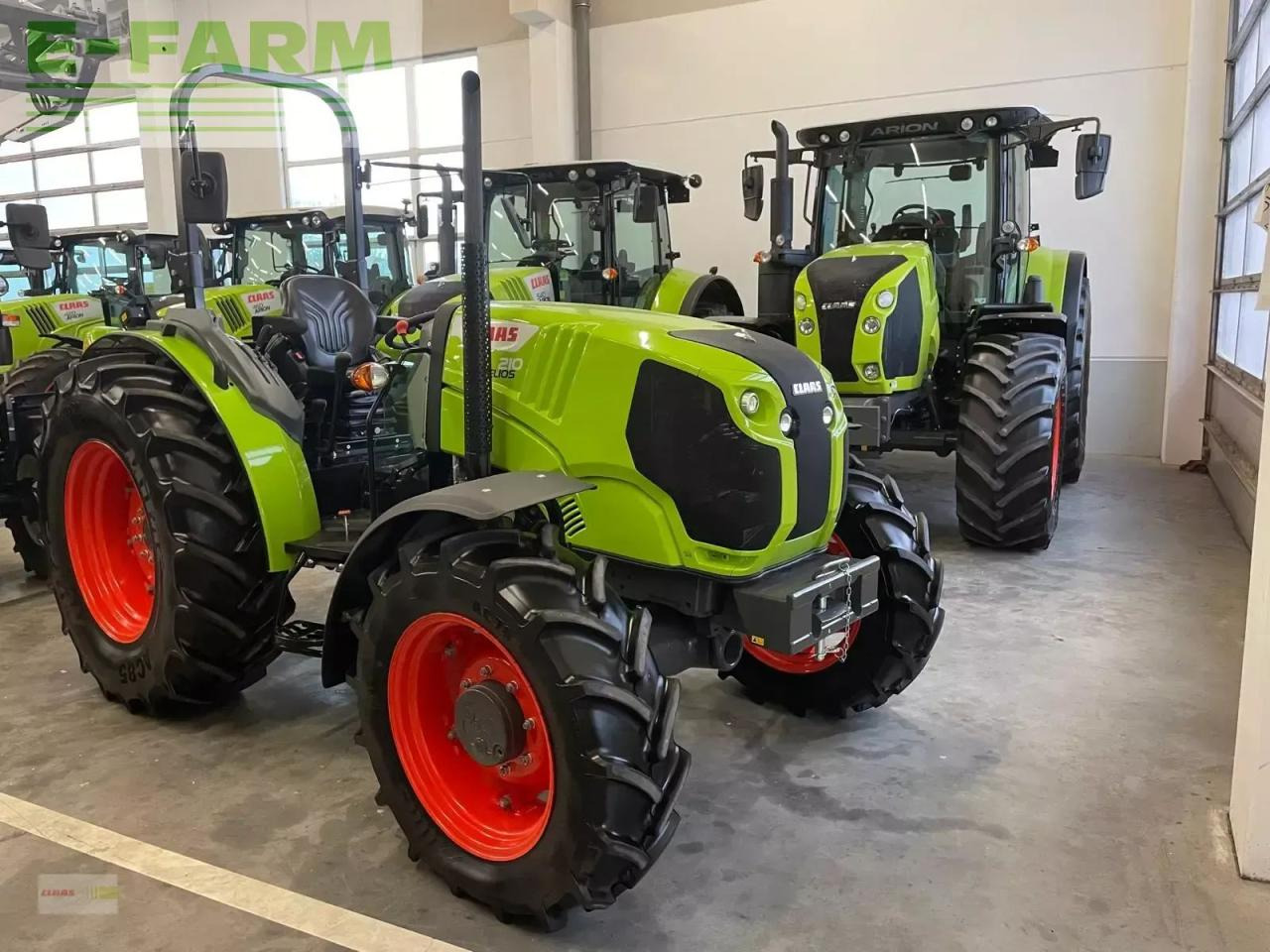 CLAAS elios 210 plattform - Traktor: obrázek 1 CLAAS elios 210 plattform - Traktor: obrázek 1
