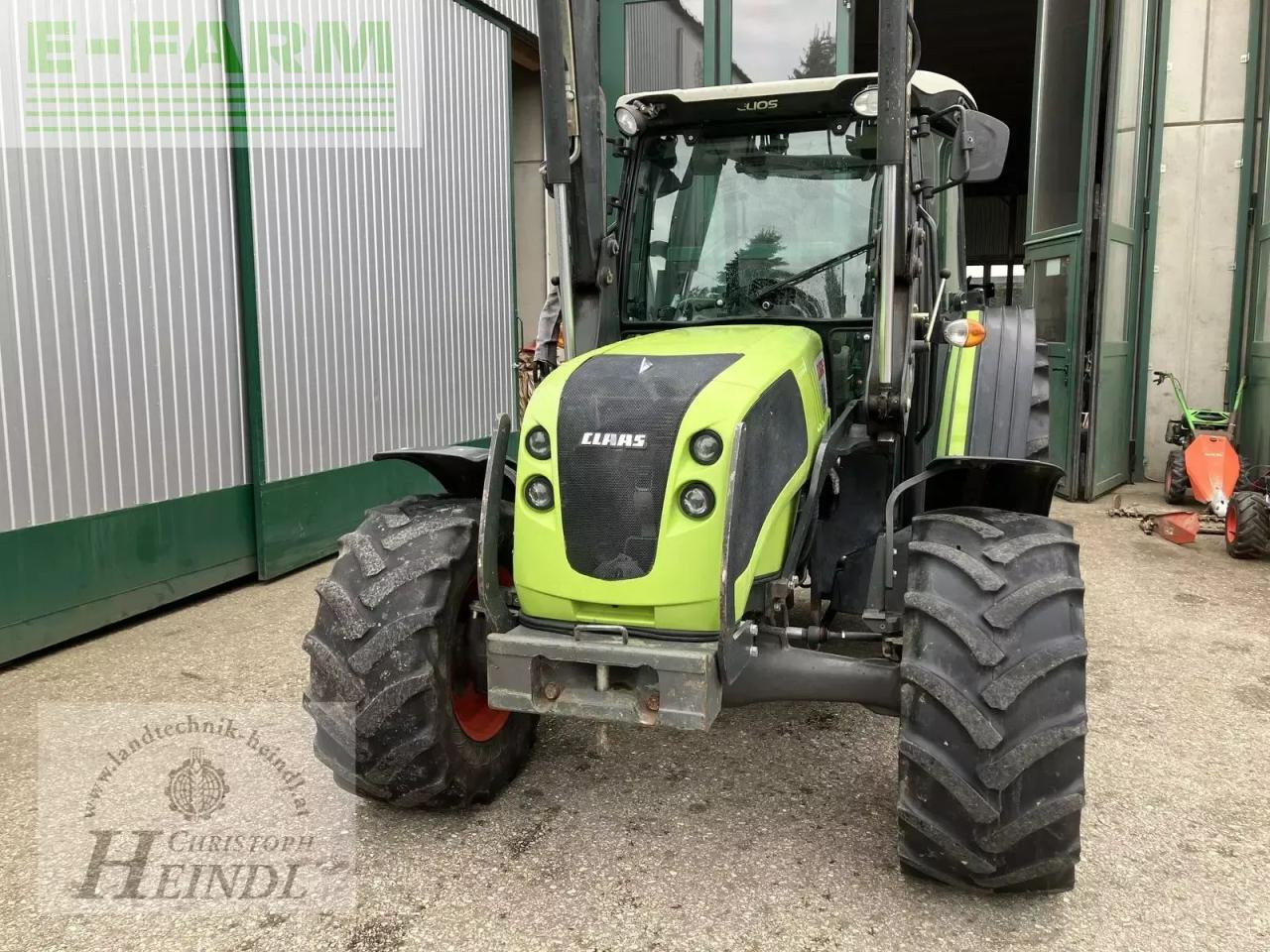 CLAAS elios 220 - Traktor: obrázek 3 CLAAS elios 220 - Traktor: obrázek 3