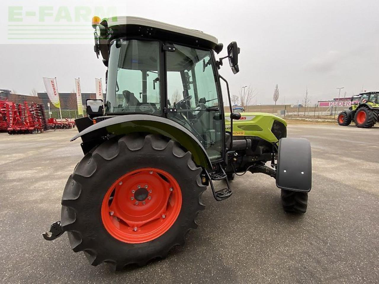 CLAAS elios 320 - Traktor: obrázek 4 CLAAS elios 320 - Traktor: obrázek 4