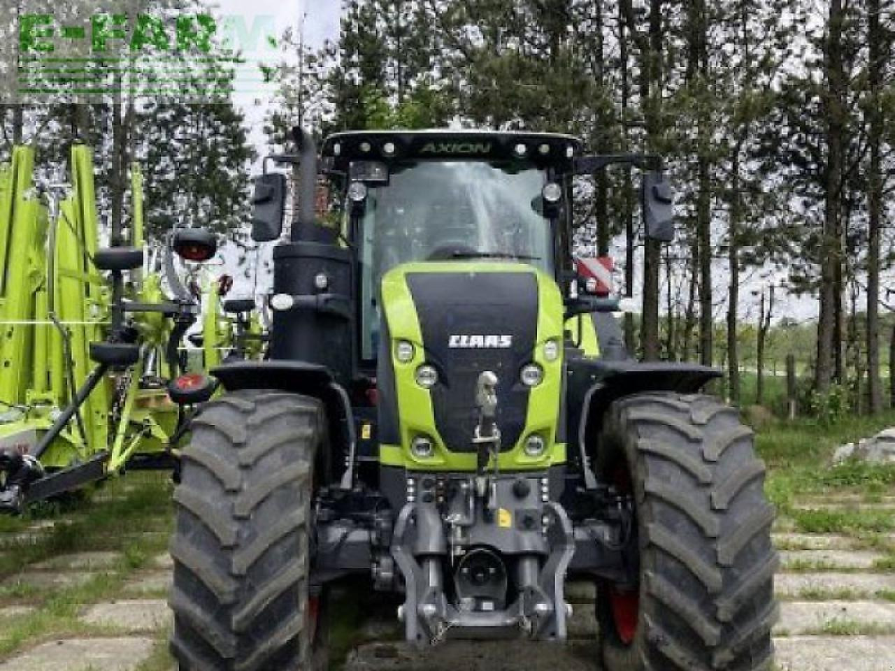 CLAAS gebr. axion 920 cmatic - Traktor: obrázek 2 CLAAS gebr. axion 920 cmatic - Traktor: obrázek 2