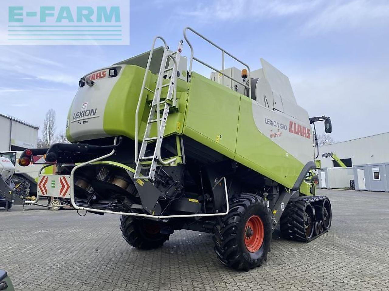 CLAAS lexion 570 tt mit v900+tw - Sklízecí mlátička: obrázek 2 CLAAS lexion 570 tt mit v900+tw - Sklízecí mlátička: obrázek 2