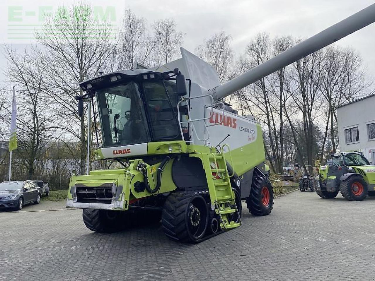 CLAAS lexion 570 tt mit v900+tw - Sklízecí mlátička: obrázek 4 CLAAS lexion 570 tt mit v900+tw - Sklízecí mlátička: obrázek 4