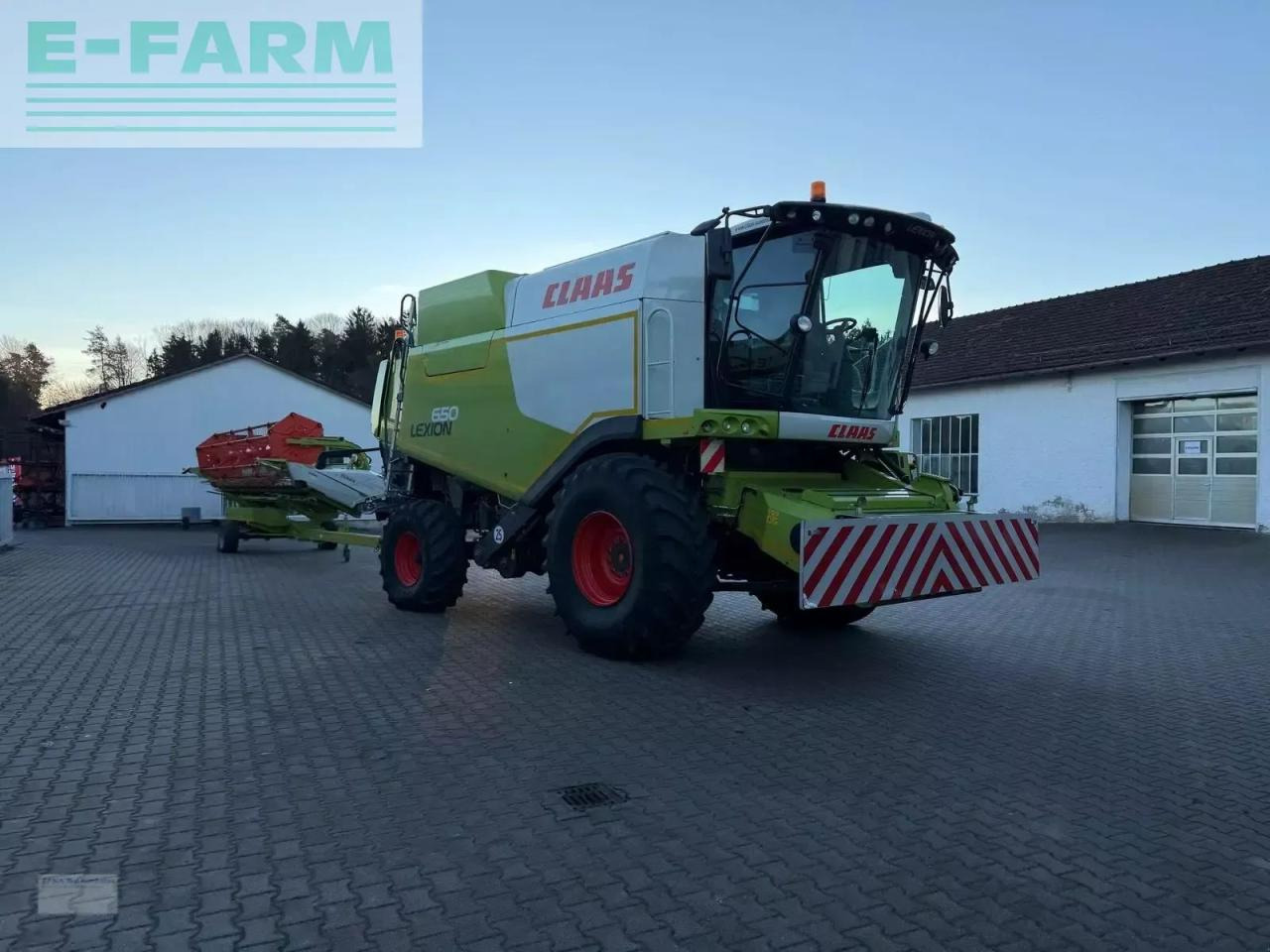 CLAAS lexion 650 (stage iiib) - Sklízecí mlátička: obrázek 2 CLAAS lexion 650 (stage iiib) - Sklízecí mlátička: obrázek 2