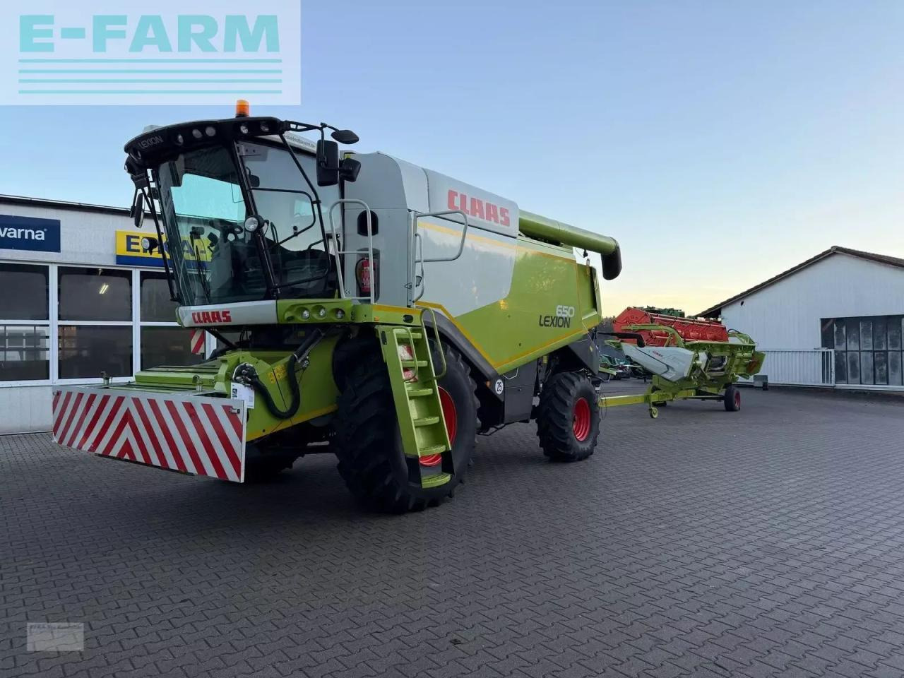 CLAAS lexion 650 (stage iiib) - Sklízecí mlátička: obrázek 1 CLAAS lexion 650 (stage iiib) - Sklízecí mlátička: obrázek 1