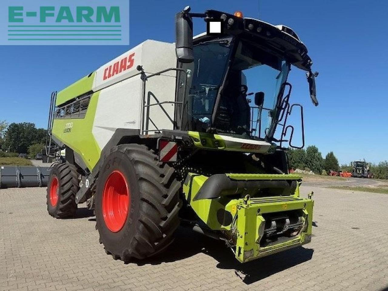 CLAAS lexion 7700 - Sklízecí mlátička: obrázek 1 CLAAS lexion 7700 - Sklízecí mlátička: obrázek 1